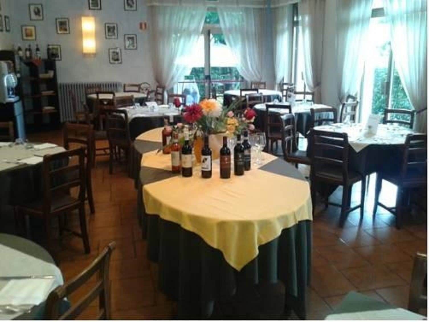 Hotel Casa Rossa Монтекатини-Терме Экстерьер фото