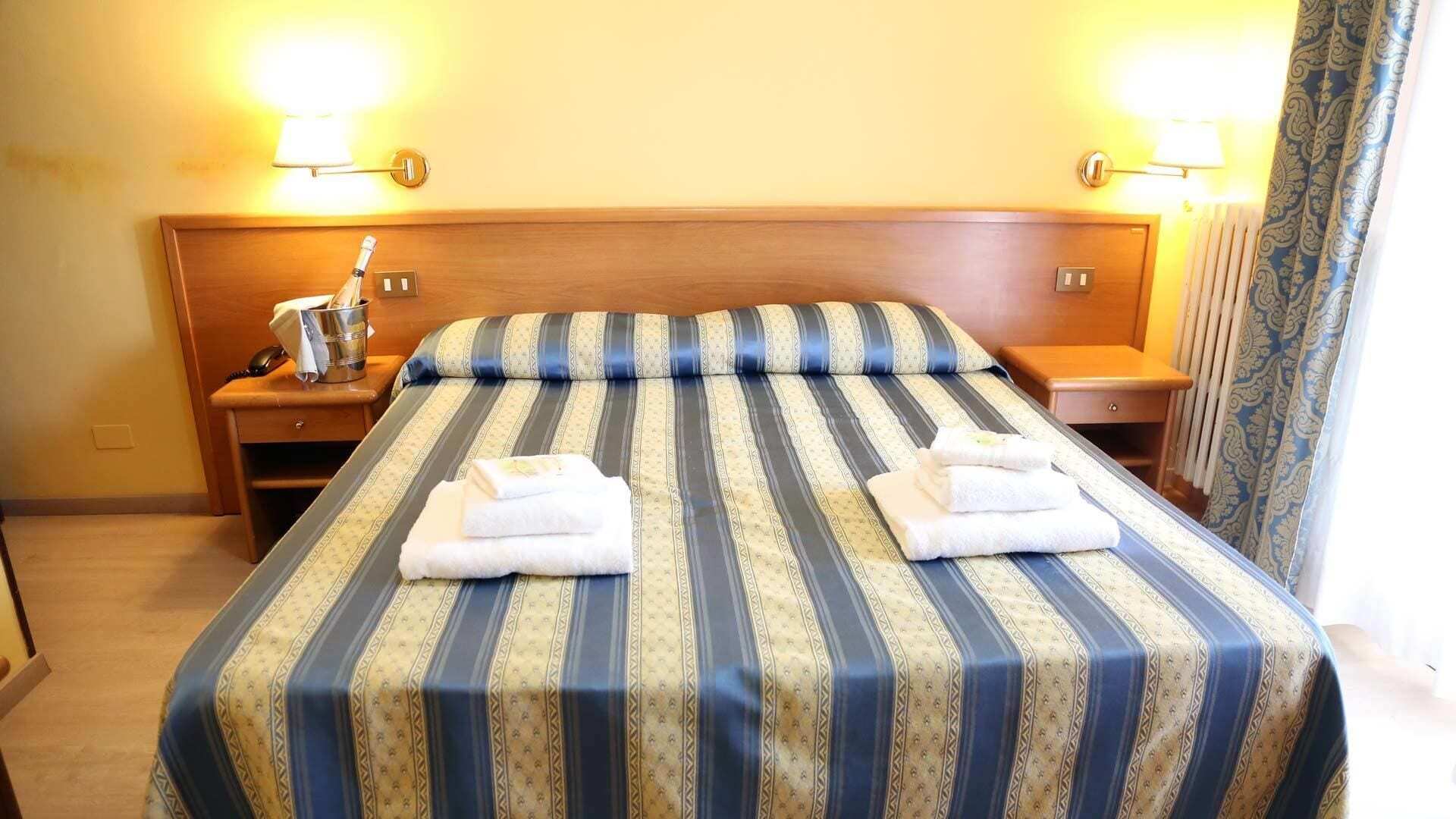 Hotel Casa Rossa Монтекатини-Терме Экстерьер фото