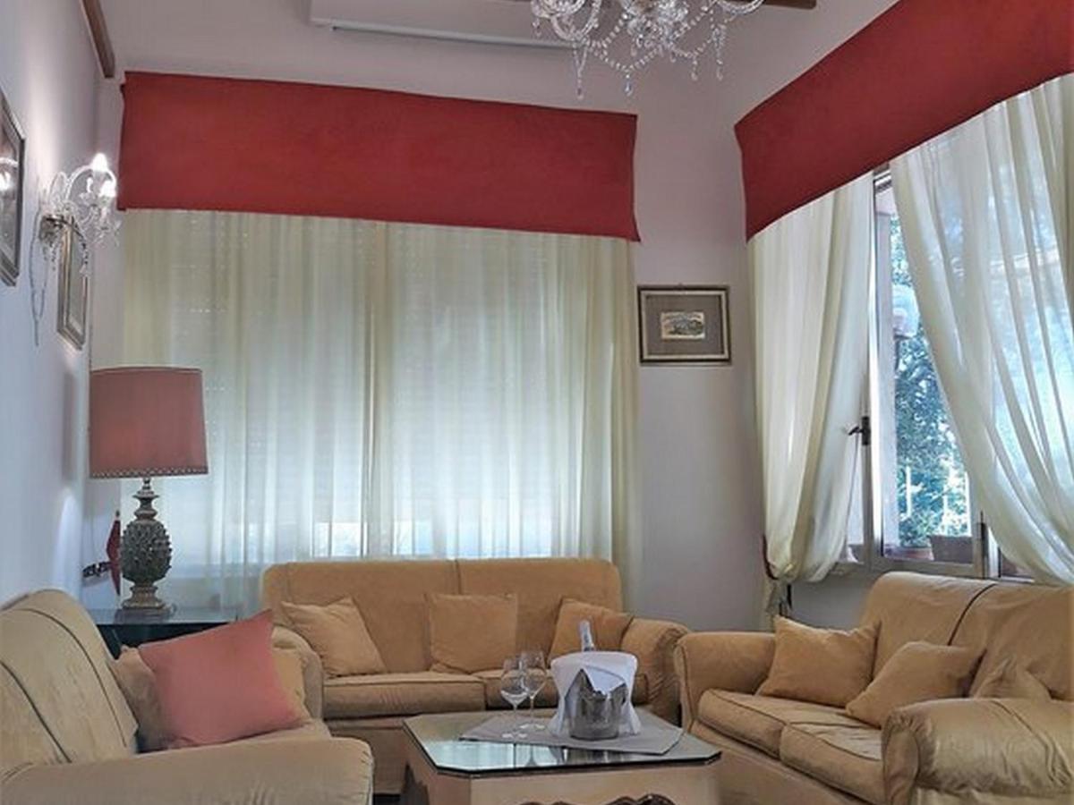 Hotel Casa Rossa Монтекатини-Терме Экстерьер фото